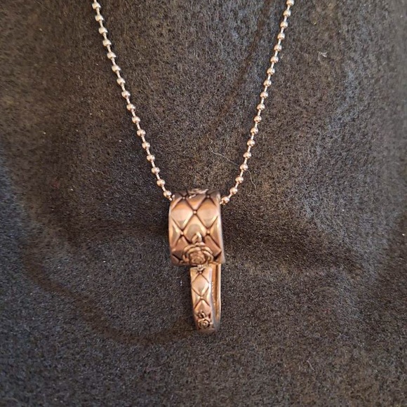 Necklace - Picture 3 of 4